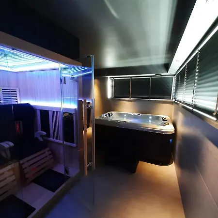 Le Milan Royal -suite Luxueuse Avec Sauna Et Jacuzzi * Vielsalm